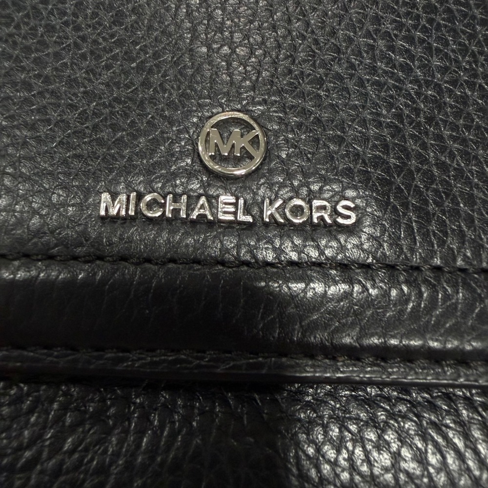 Michael Kors Black Pebbled Leather Crossbody Wallet bag Silver Hardware - Picture 5 of 11